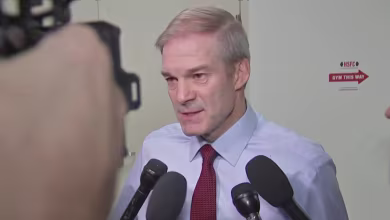 Both parties hold meetings behind closed doors after second speaker vote