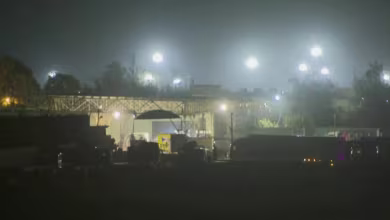 13 Israeli hostages, 4 foreign nationals arrive at Rafah crossing