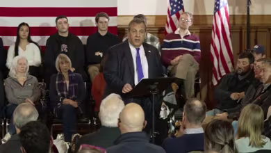 Chris Christie suspends his 2024 presidential campaign