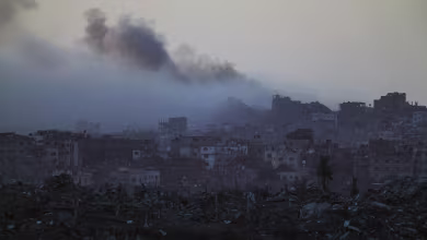 Heavy bombing in southern Gaza causes residents to flee