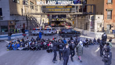 Protesters block traffic in U.S. to demand cease-fire in Gaza