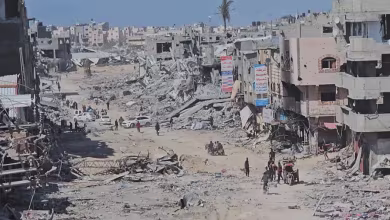 Gazans return to scenes of destruction in Khan Younis
