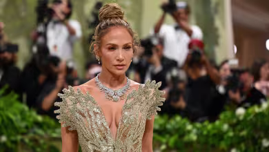 Co-chair Jennifer Lopez arrives at 2024 Met Gala