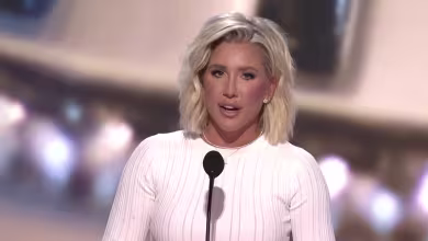 Reality star Savannah Chrisley speaks about incarcerated parents at RNC