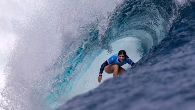 Caroline Marks impresses in first heat of women's event