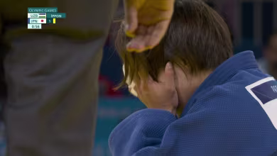 Defending gold medalist screams in agony after judo defeat