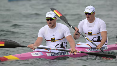 Germany pulls off shock upset of Australia in men's K-2 500m