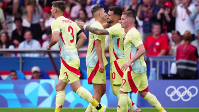 Alex Baena's top bins free kick extends lead for Spain