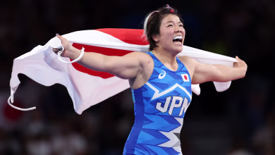 Blades shines 76kg silver, Kagami Japan's 8th wrestling gold