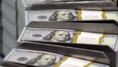 Moody's downgrades U.S. credit rating on increase in government debt