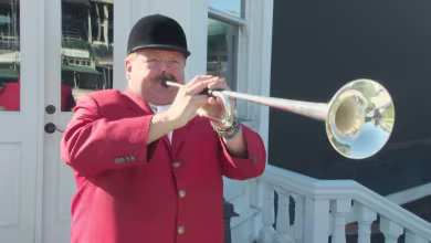 Kentucky Derby bugler describes sounding the call on race day