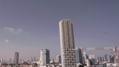 Sirens sound in Tel Aviv, officials give all clear minutes later