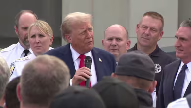 Trump says he 'feels safe' in visit to National Guard, D.C. police