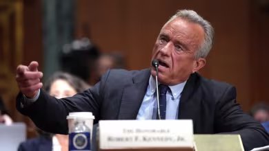 Kennedy insists to Warren he is not taking away vaccines from Americans