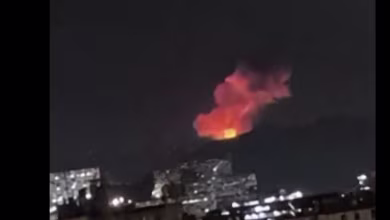 Eyewitnesses report multiple explosions in Caracas, Venezuela