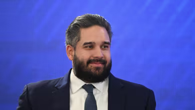 Maduro heads into the court as his son speaks to the Venezuelan General Assembly