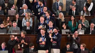 Trump brings the U.S. men's hockey team into the chamber during his State of the Union speech