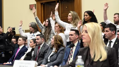 Rep. Jayapal demands Bondi apologize to Epstein survivors in hearing room