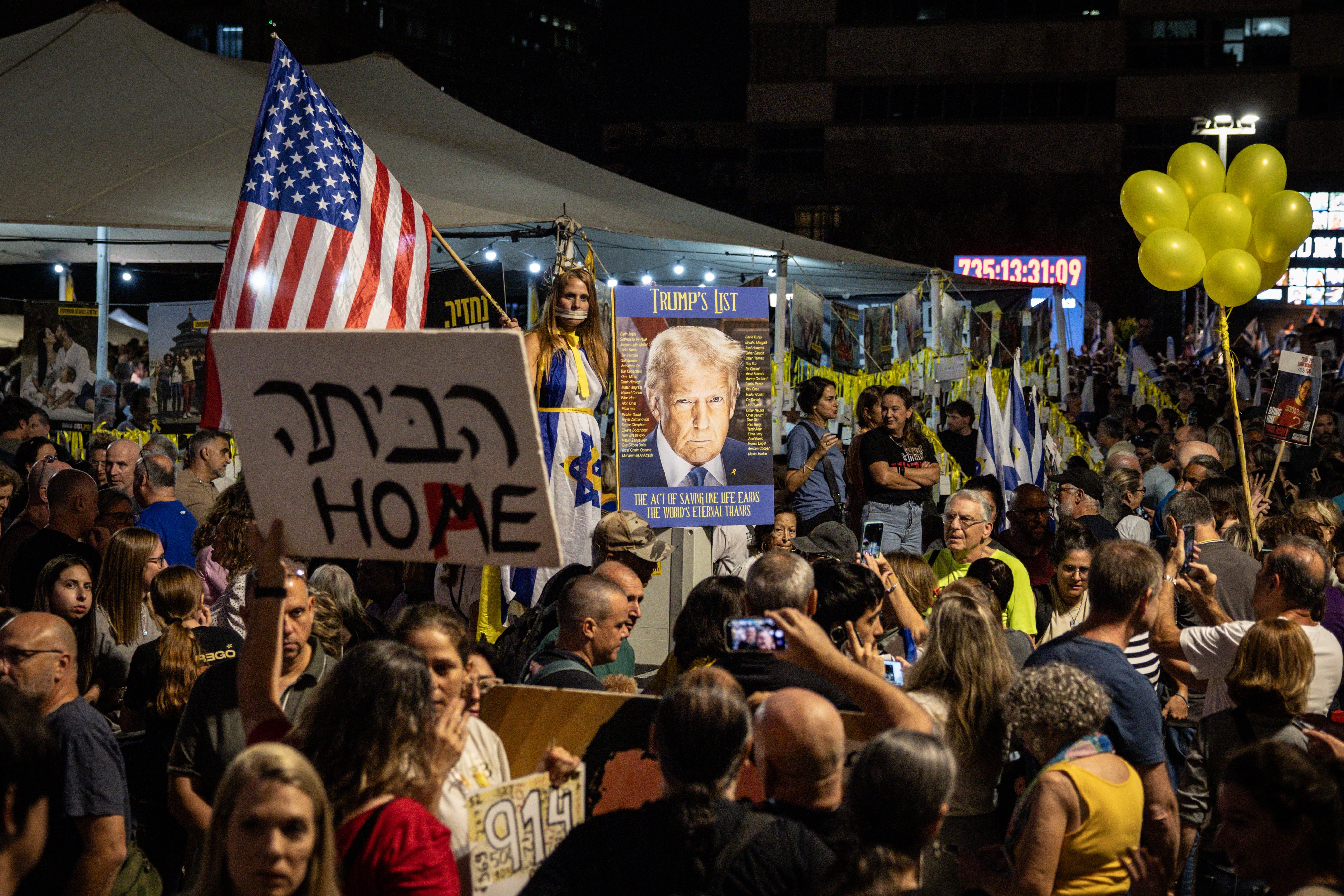 Image: Israel Awaits Return Of Hostages After Ceasefire Deal