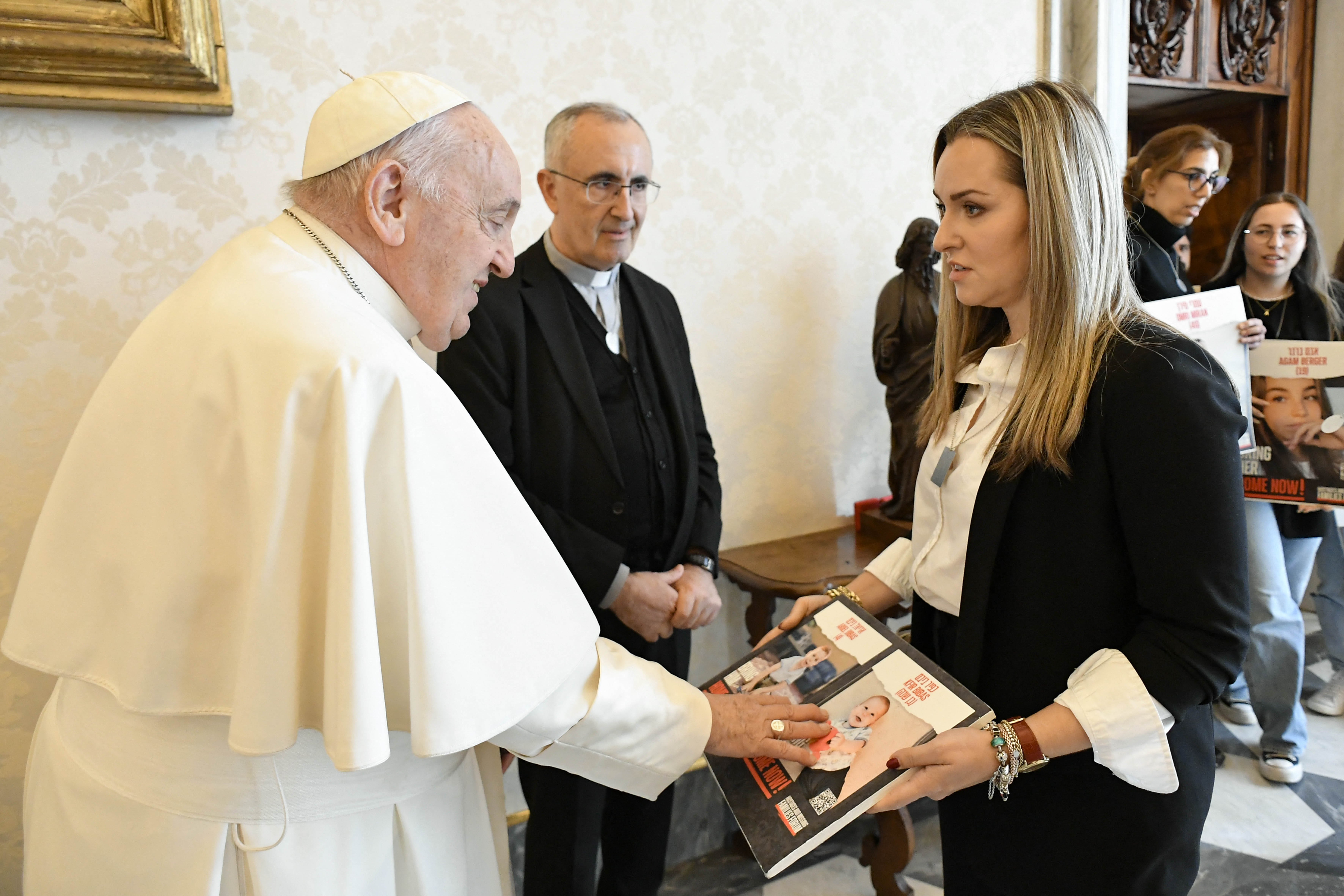 Image: VATICAN-RELIGION-POPE-ISRAEL-CONFLICT-HOSTAGES