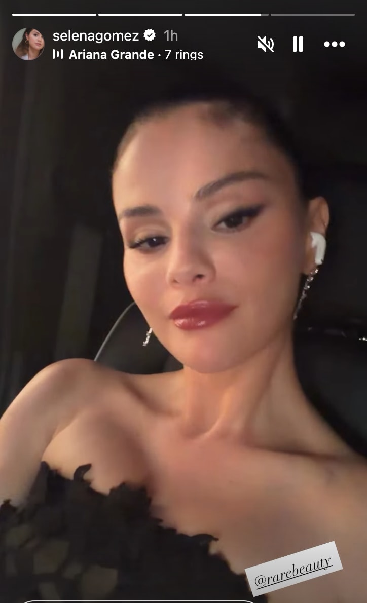 Selena Gomez showed off her glam on the way to some black tie affair.