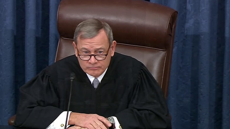 Chief Justice Roberts declines to read question from Sen. Rand Paul
