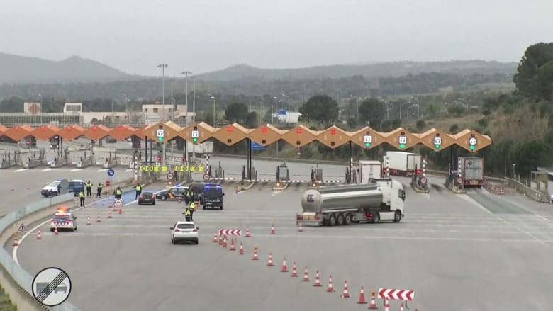 Long lines form on Spanish-French border amid new COVID-19 restrictions