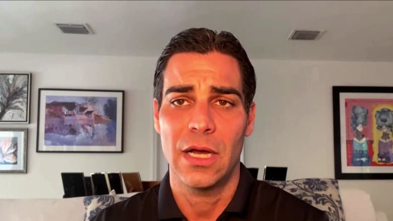 Miami mayor with coronavirus shares video diary to reduce public fear