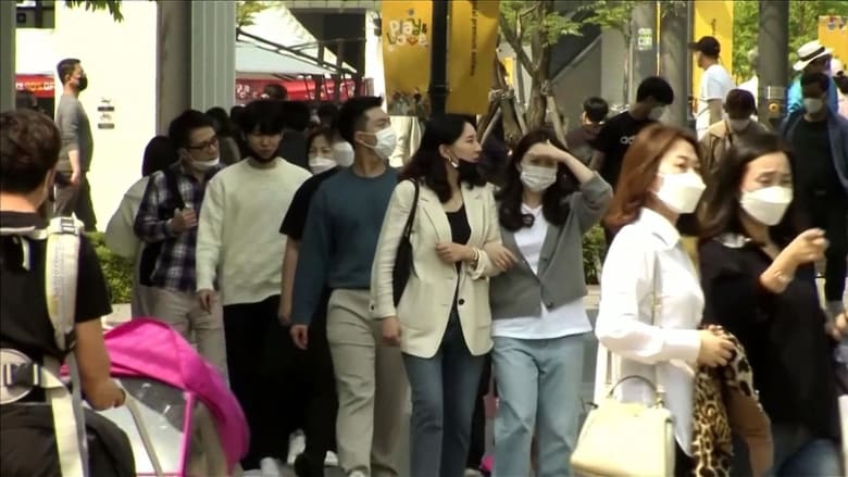 South Koreans go 'revenge shopping' after social distancing eases