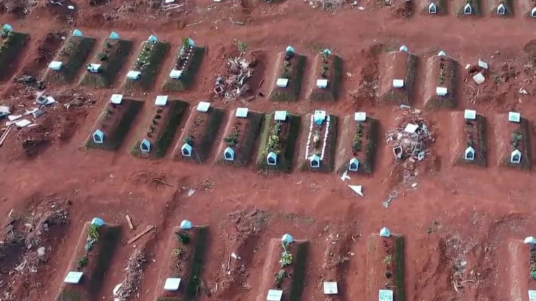 Brazil’s coronavirus outbreak grows amid government tension