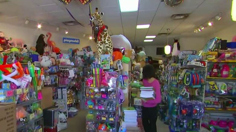 Small businesses struggle as many big retailers see revenue surge and online sales grow