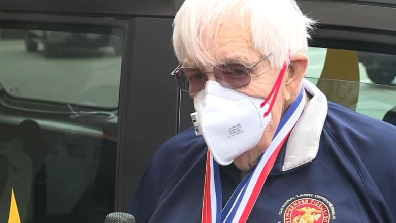 99-year-old WWII veteran cheered by hospital staff, supporters after surviving coronavirus