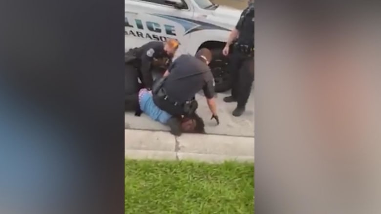 ‘It felt like I was going to die’: Video shows Florida knee-on-neck arrest