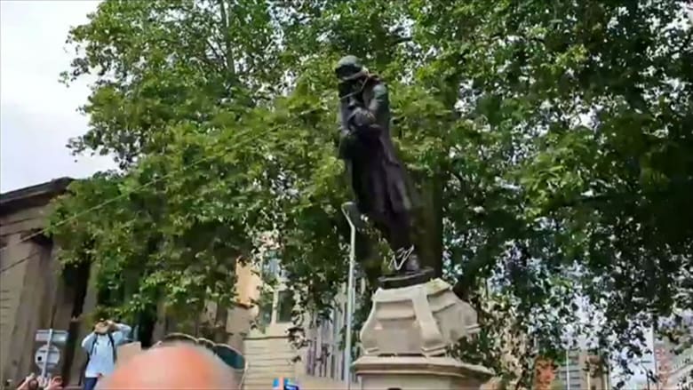 British slave trader Edward Colston statue torn down during Black Lives Matter protest