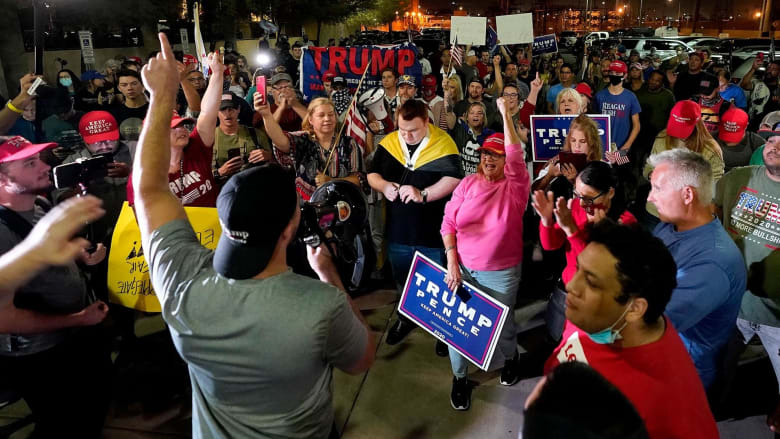Tensions rise as protesters crowd outside of Phoenix ballot-counting facility