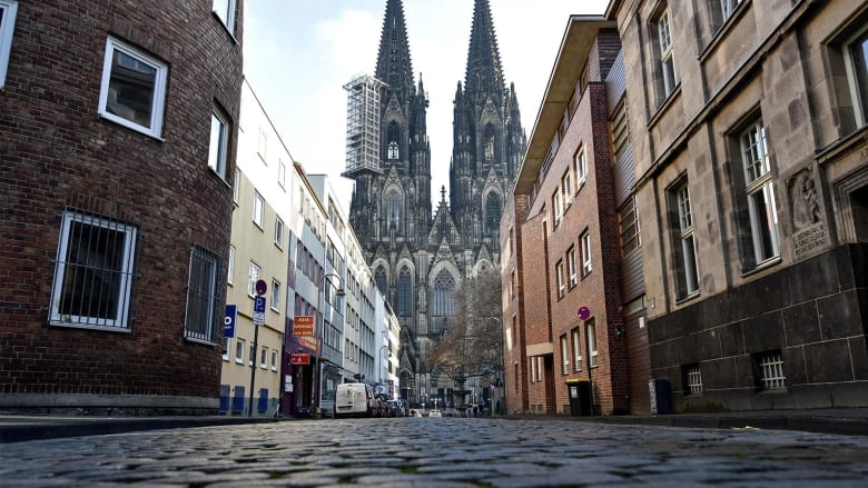 City streets deserted as new German lockdown comes into effect