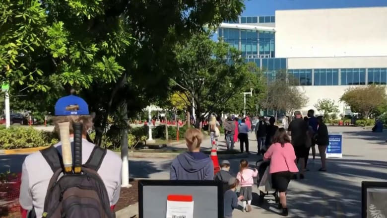Long lines for Covid-19 testing after Thanksgiving gatherings