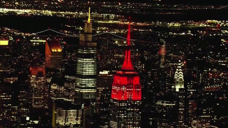 Covid victims honored by Empire State Building 'heartbeat'