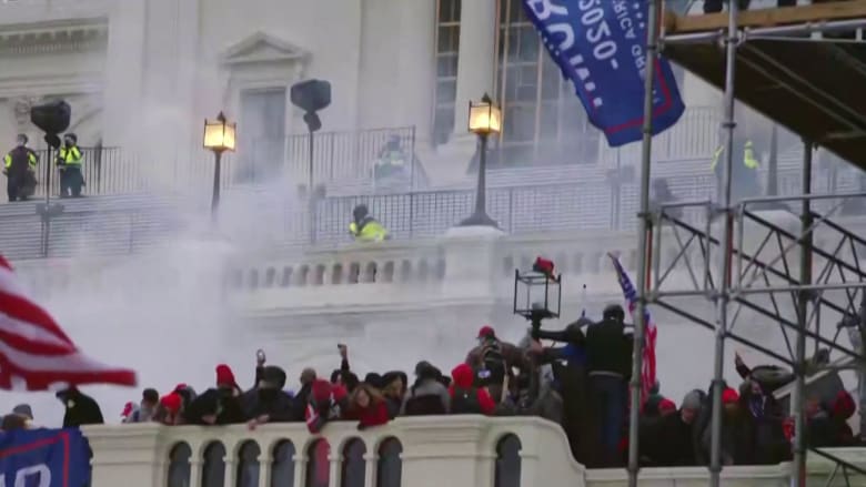 Flash grenades, tear gas deployed on exterior Capitol balcony