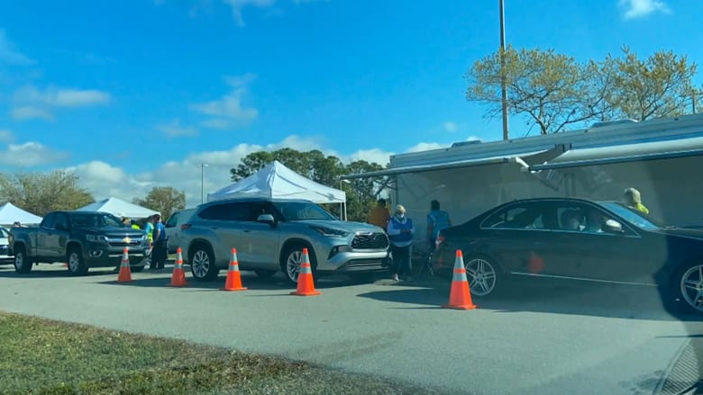 Time-lapse video shows busy scene at Florida vaccine distribution center