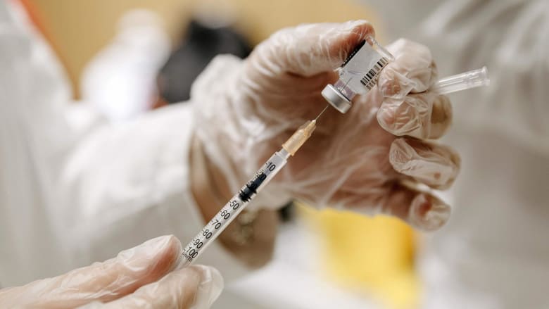 Pregnant women face uncertainty over getting COVID-19 vaccine