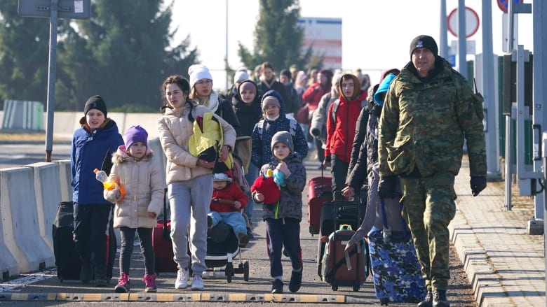 Poland accepts Ukrainian refugees amid invasion