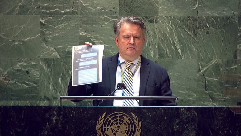 Ukrainian ambassador reads texts from Russian soldier before he was killed: 'Mama this is so hard'