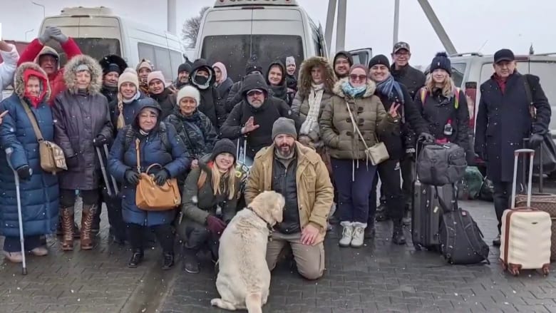 How American volunteers are helping the evacuation effort in Ukraine