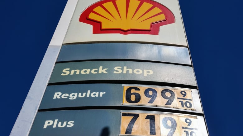 Gas prices hit record high as impacts from Ukraine continue