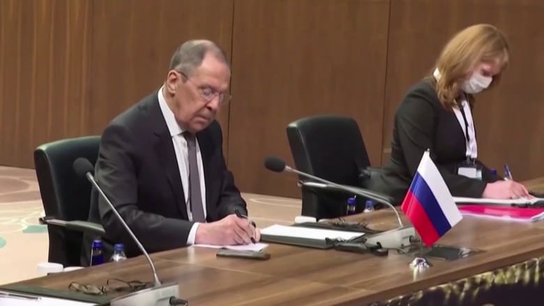 Ukraine refuses to surrender in meeting with Russian foreign minister