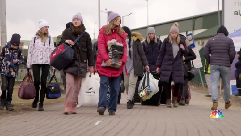 More than 1 million Ukrainians flee to Poland for safety