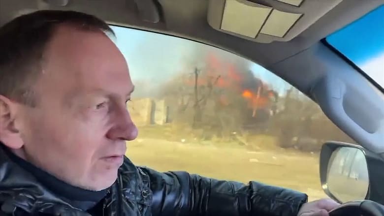 Ukrainian lawmaker, mayor tour Chernihiv to witness destruction