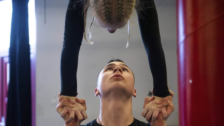 Young circus artists from Ukraine find a place to train in Hungary