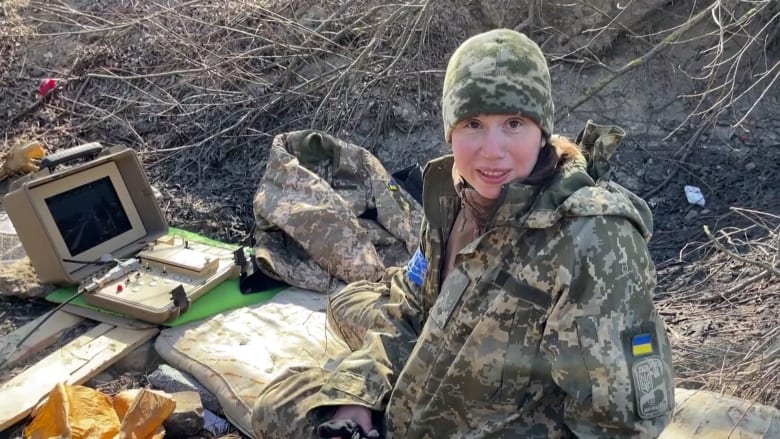 Many Ukrainian women volunteering to fight against the Russians